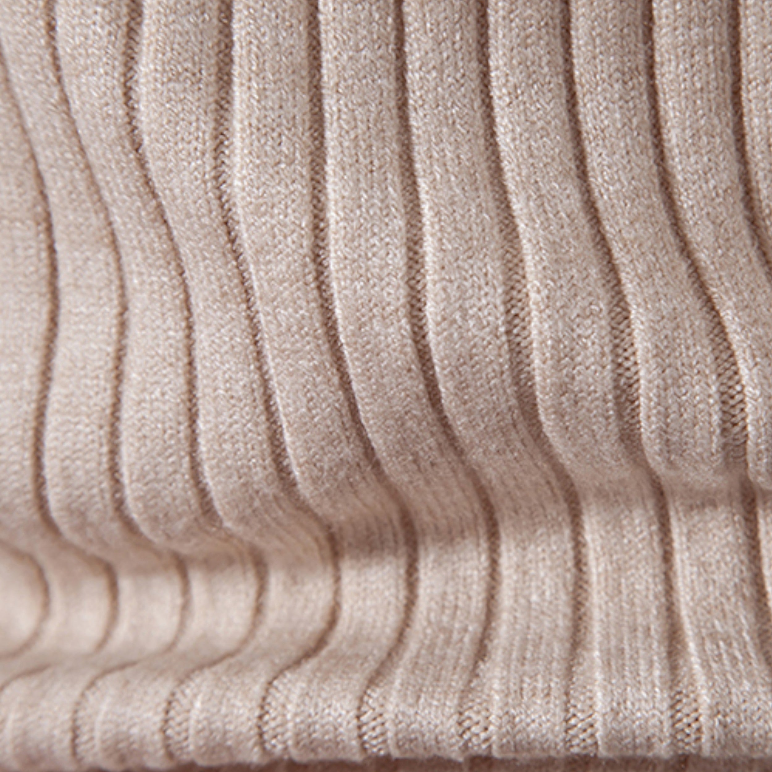 Men’s Wool Turtleneck – High Neck Winter Elegance