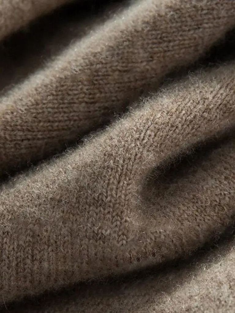 Men’s Cashmere Sweater – Vest Soft Luxury Knit