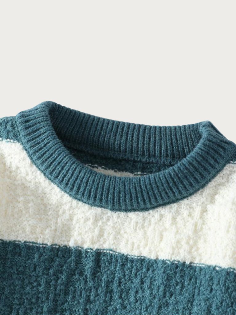 Men’s Knit Sweater – Minimalist Everyday Style