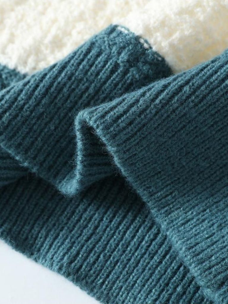 Men’s Knit Sweater – Minimalist Everyday Style