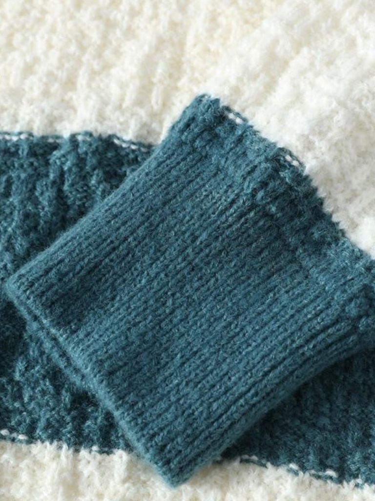 Men’s Knit Sweater – Minimalist Everyday Style