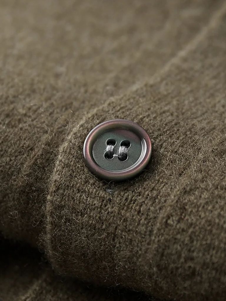 Men’s Cashmere Sweater – Essential Soft Luxury Knit