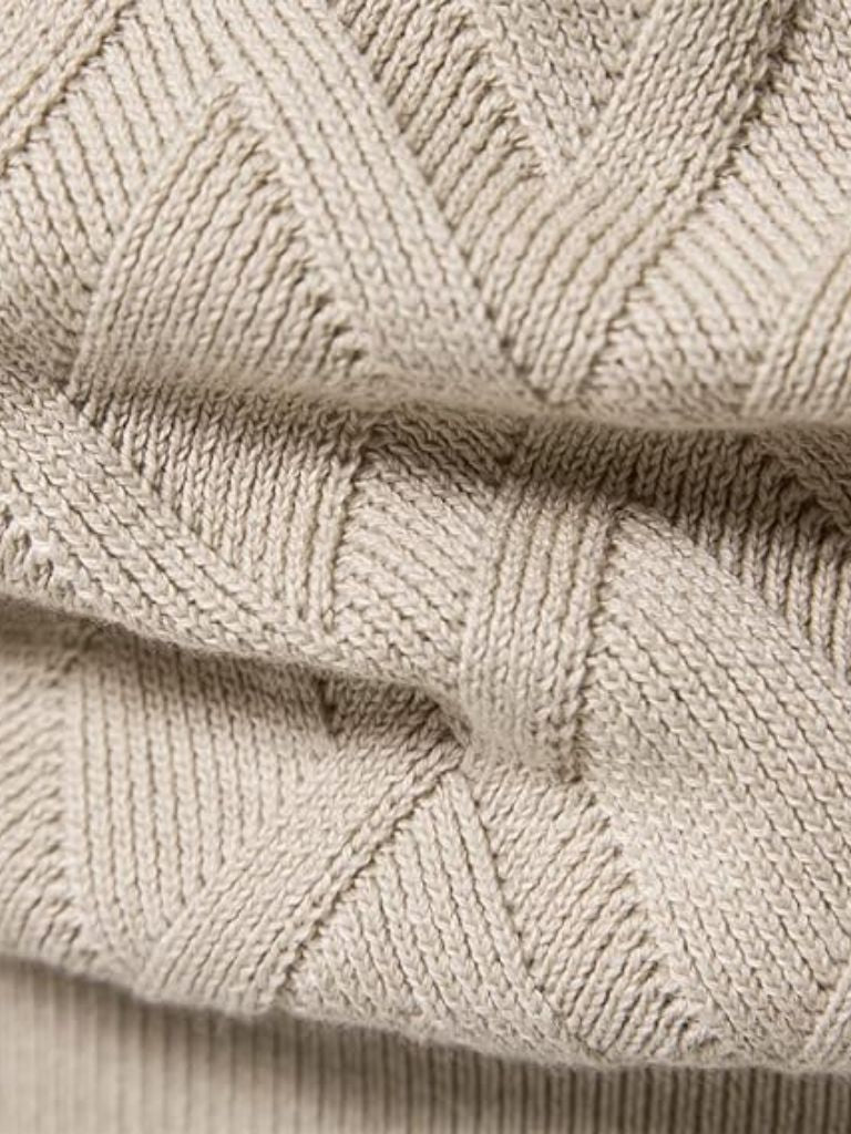 Men’s Knit Sweater – Minimalist Pullover Casual Everyday Knitwear