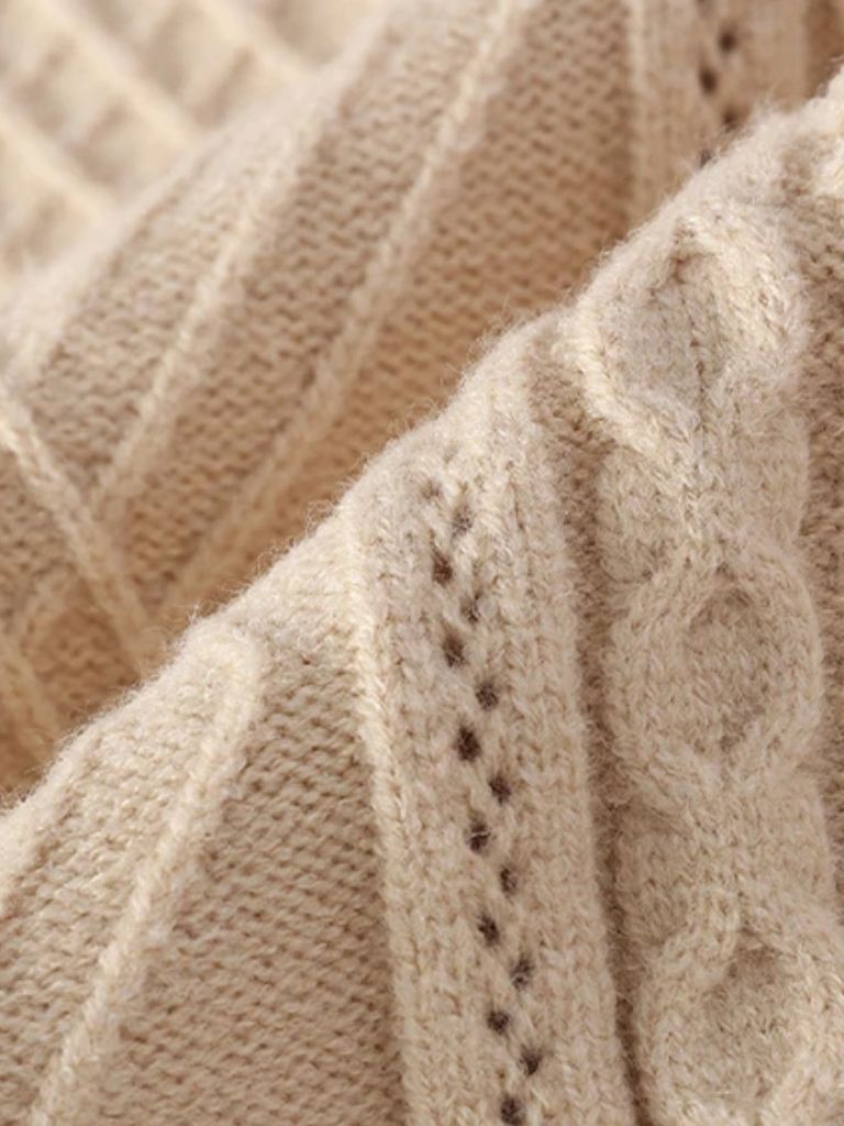 Men’s Knit Sweater – Minimalist Textured Casual Everyday Knitwear